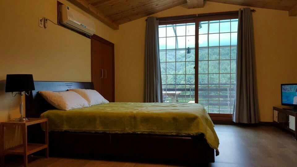 Pinearoma Pension Hongcheon Exteriér fotografie